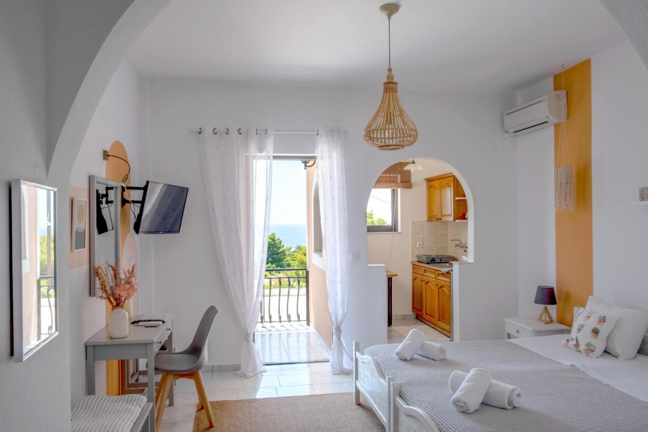 Pefkides Aegina Boutique Apartments Agia Marina  Eksteriør bilde